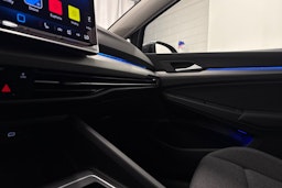 met. harmaa Volkswagen Golf 2026 kuva 30.