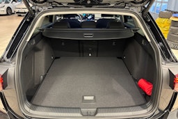 musta Volkswagen Golf 2026 kuva 10.