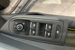 harmaa Volkswagen Golf 2026 kuva 11.