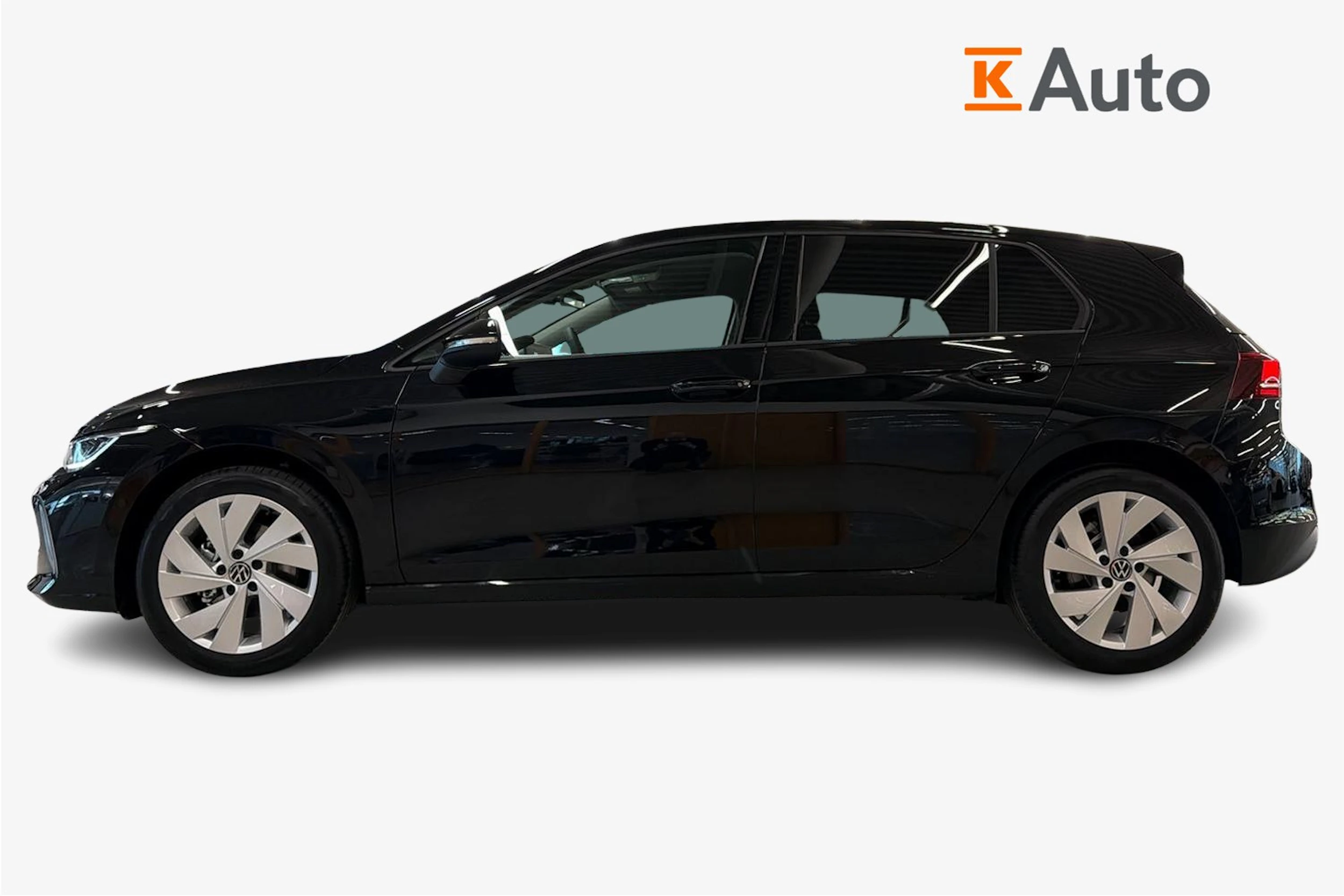 musta Volkswagen Golf 2026 kuva 5.