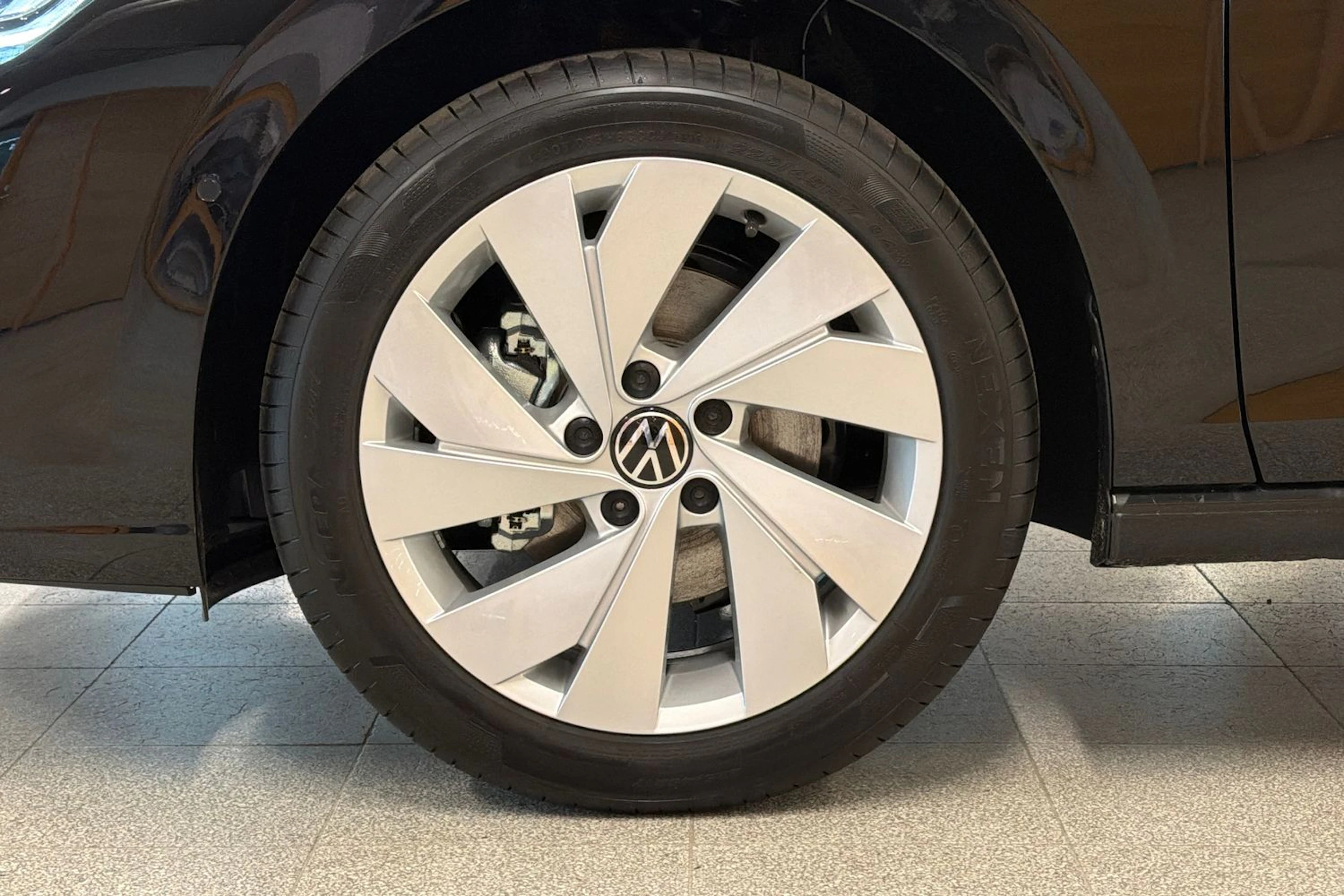 musta Volkswagen Golf 2026 kuva 10.
