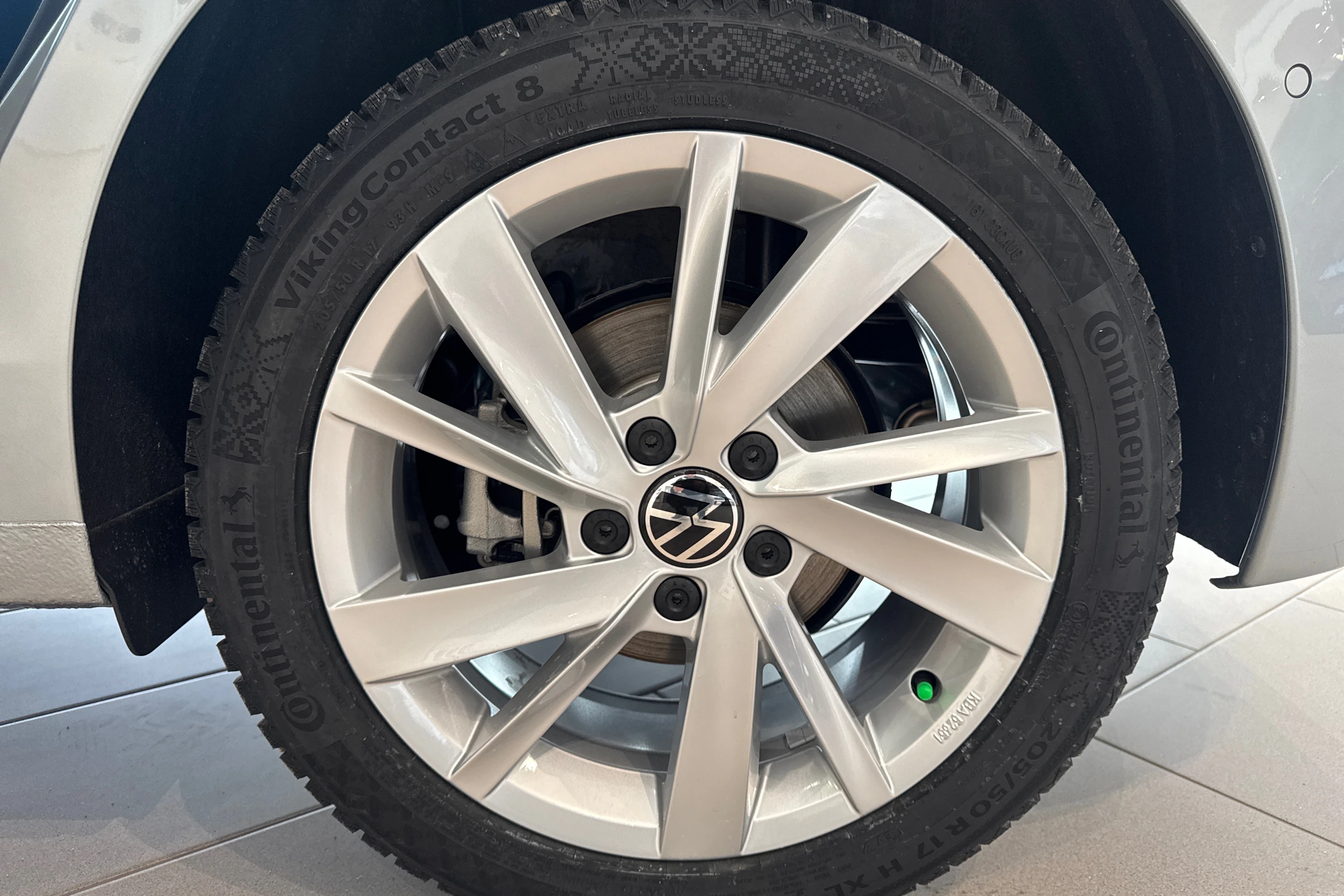 met. harmaa Volkswagen Golf 2026 kuva 10.