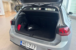 met. harmaa Volkswagen Golf 2026 kuva 11.
