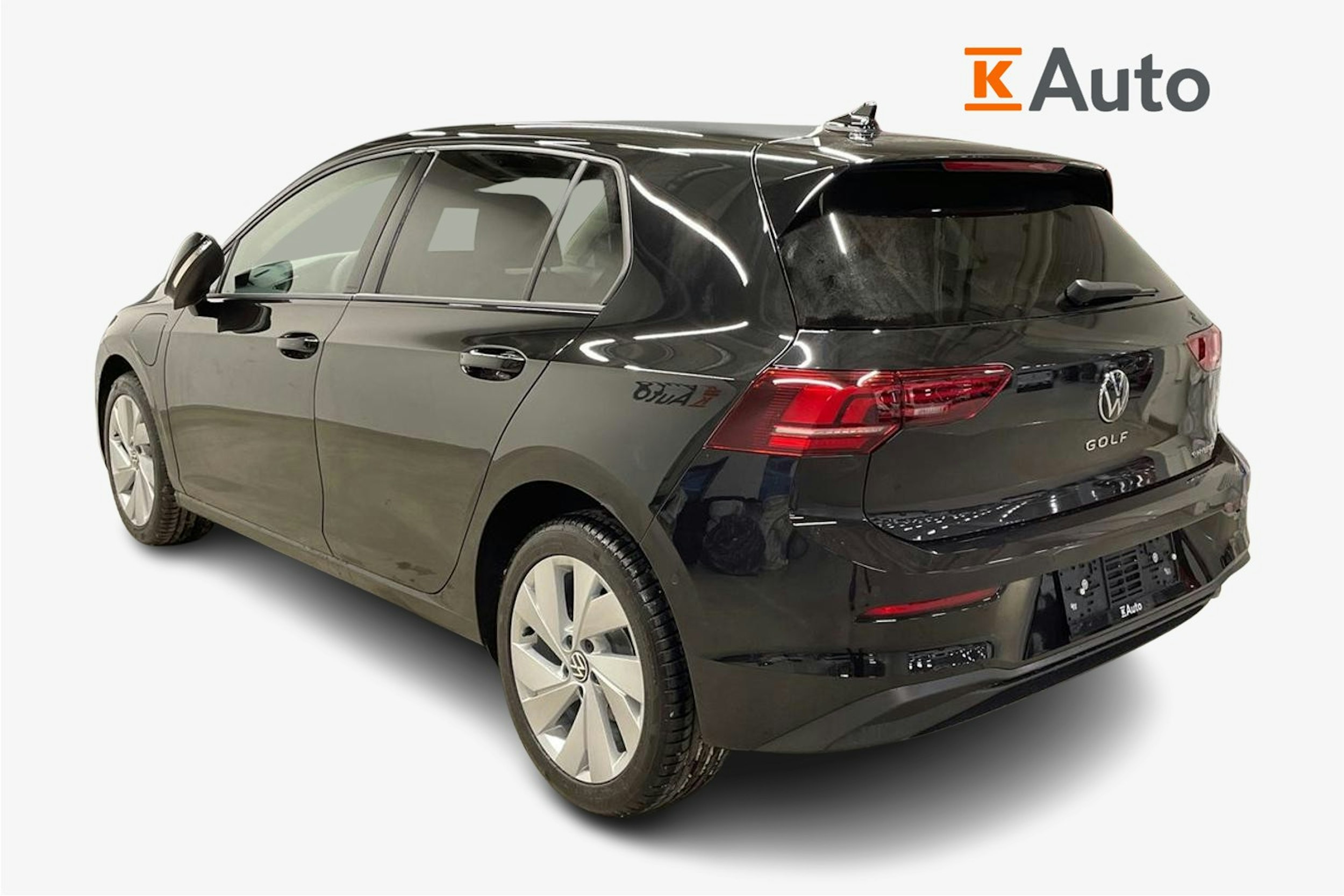 musta Volkswagen Golf 2026 kuva 2.