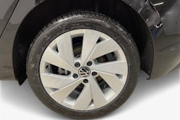 musta Volkswagen Golf 2026 kuva 9.