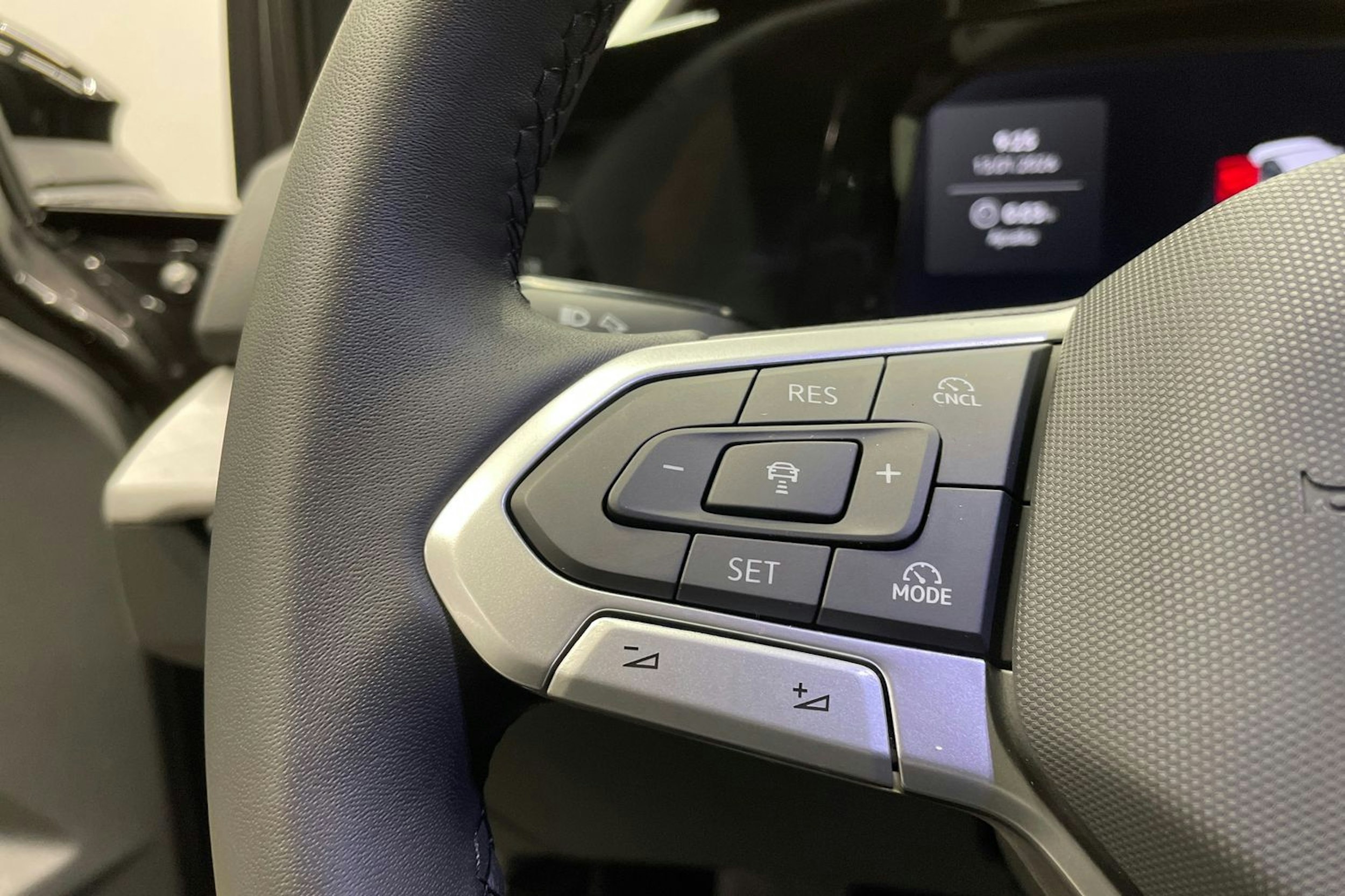 musta Volkswagen Golf 2026 kuva 12.