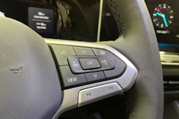 musta Volkswagen Golf 2026 kuva 13.