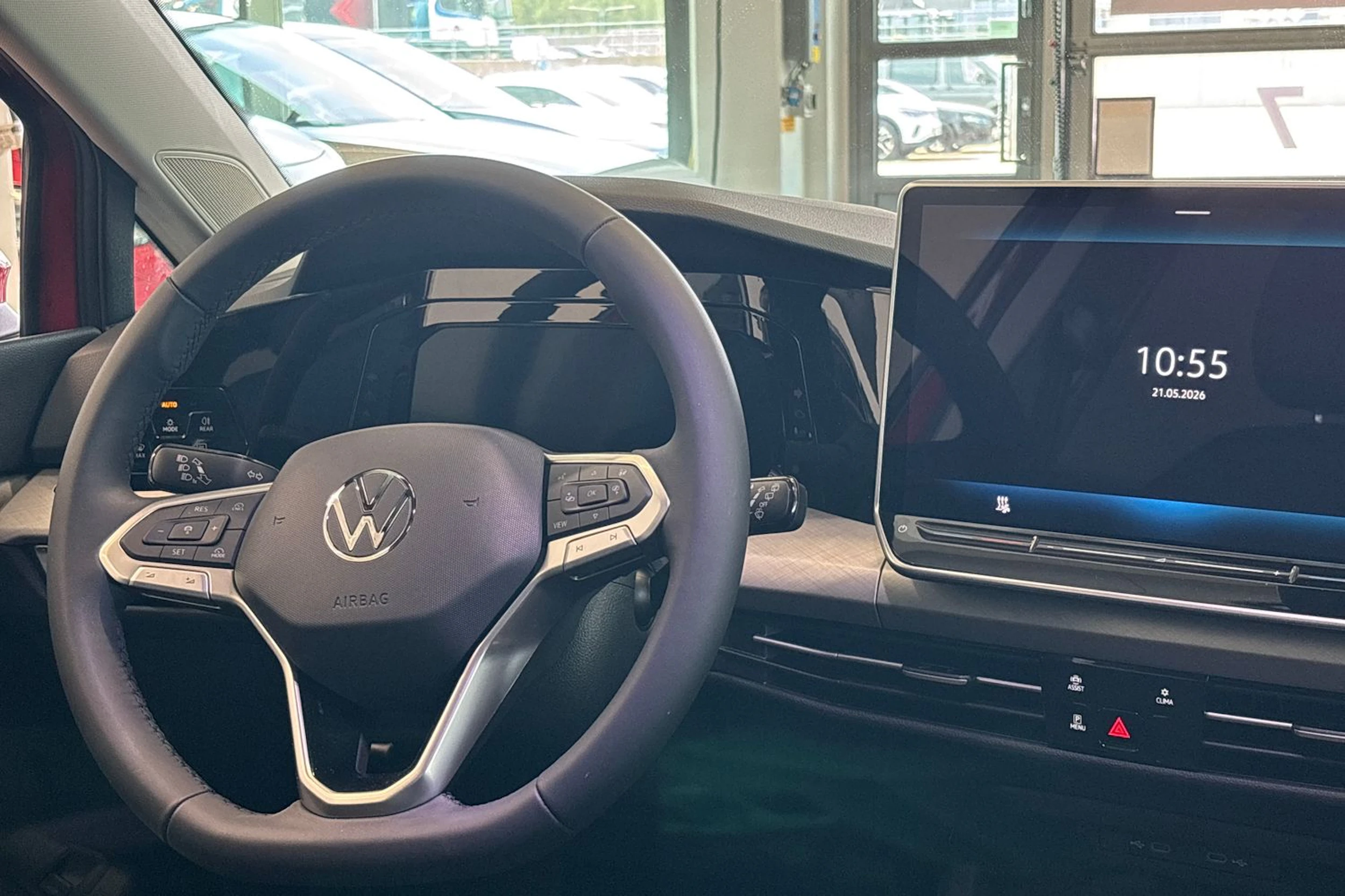 punainen Volkswagen Golf 2026 kuva 12.