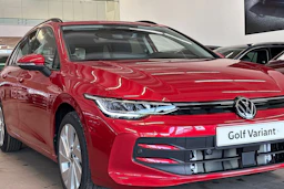 punainen Volkswagen Golf 2026 kuva 14.