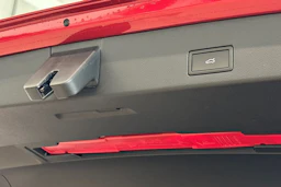 punainen Volkswagen Golf 2026 kuva 43.