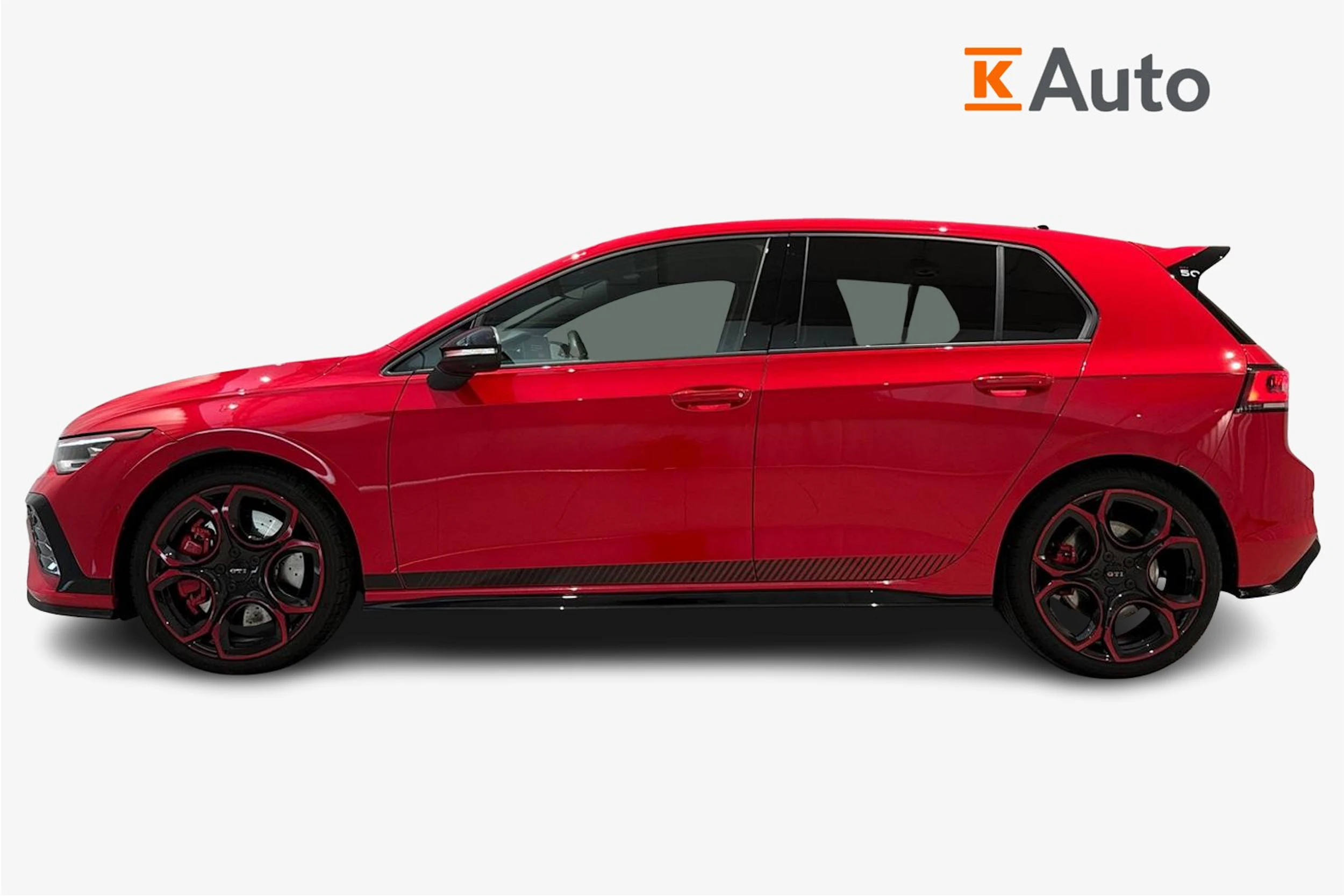 punainen Volkswagen Golf 2026 kuva 5.