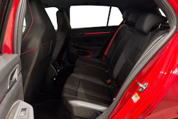 punainen Volkswagen Golf 2026 kuva 8.