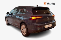 sininen Volkswagen Golf 2026 kuva 2.