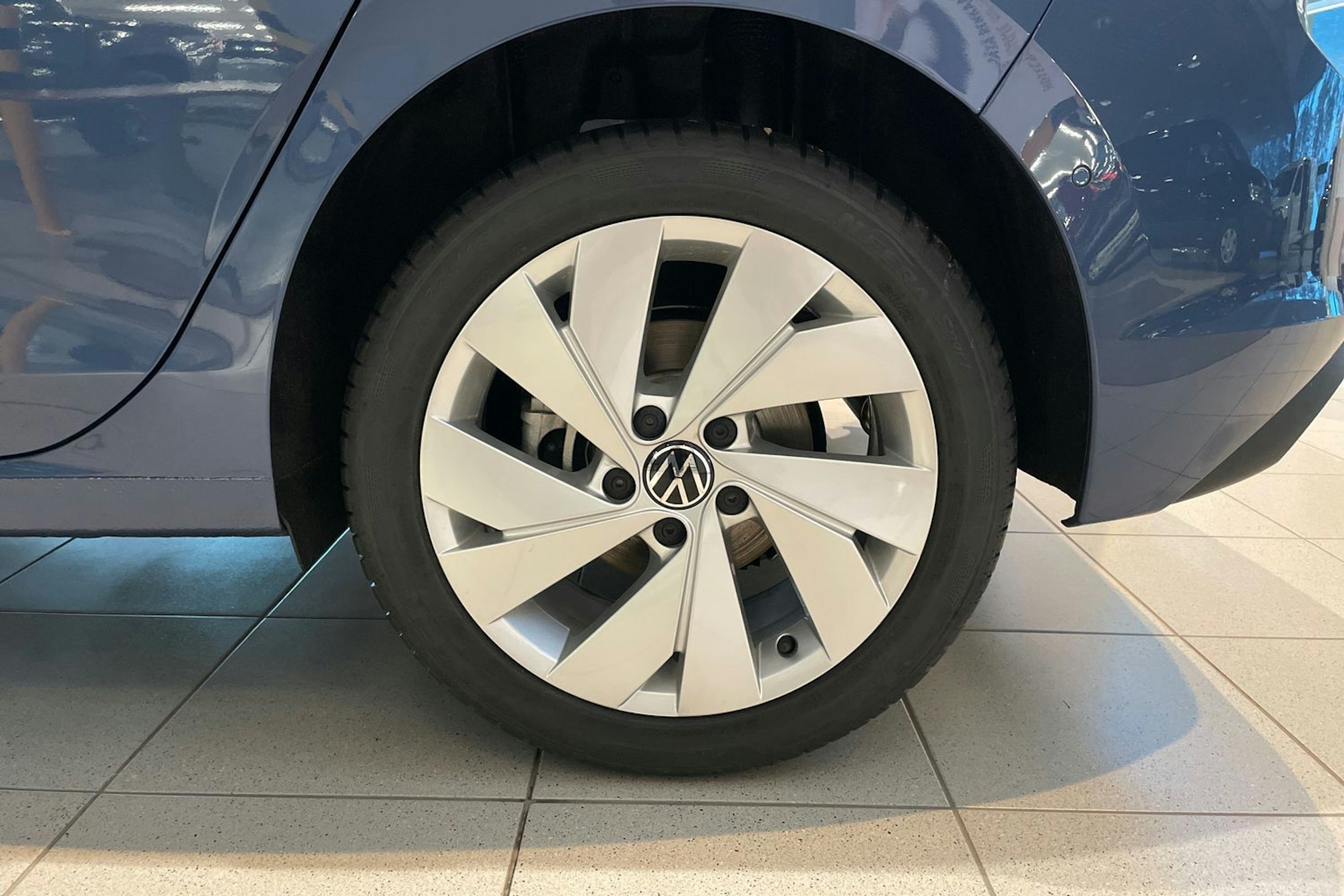 sininen Volkswagen Golf 2026 kuva 10.