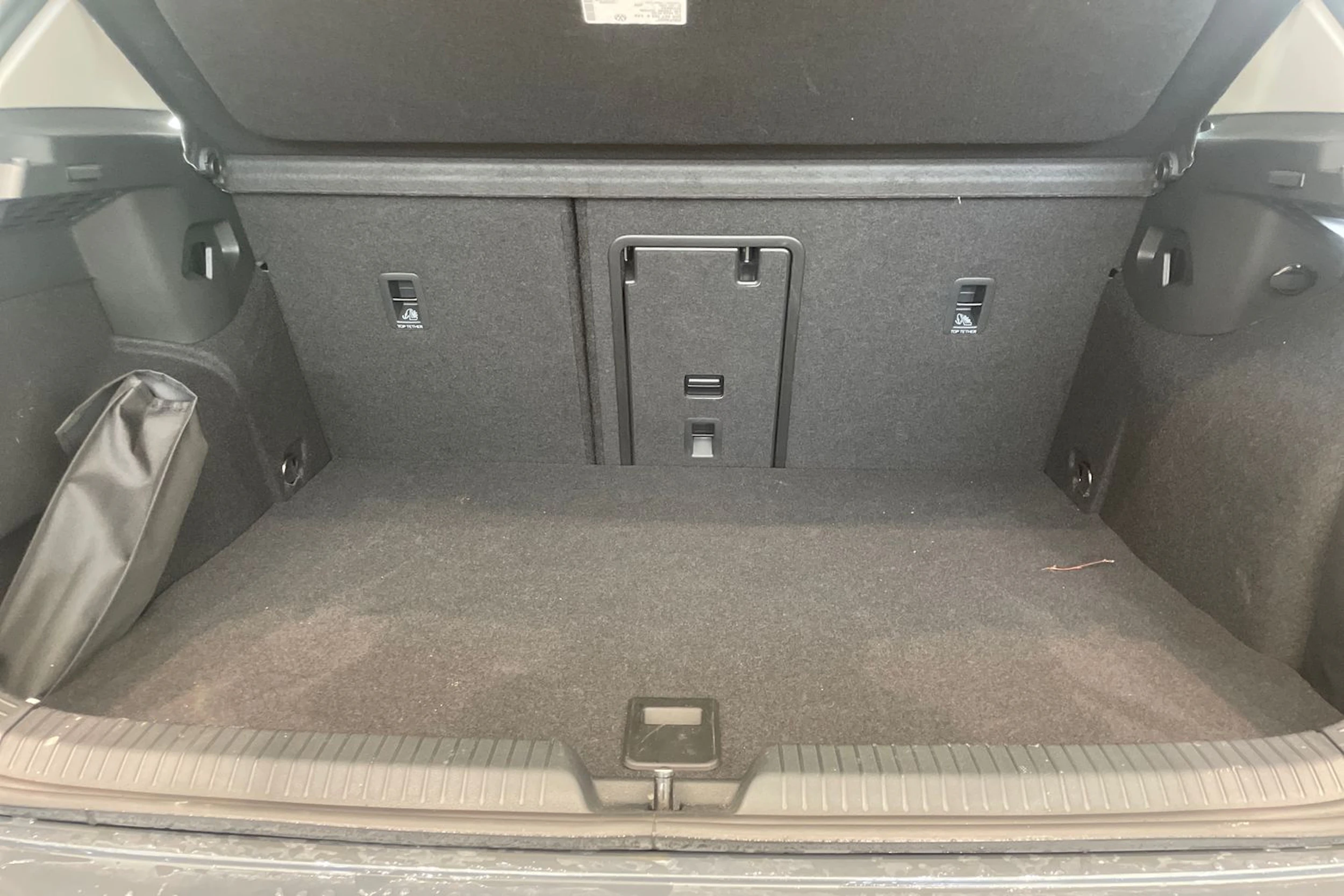 harmaa Volkswagen Golf 2026 kuva 12.