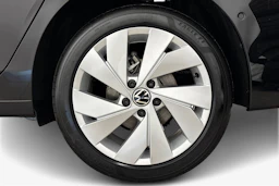 met. musta Volkswagen Golf 2026 kuva 9.