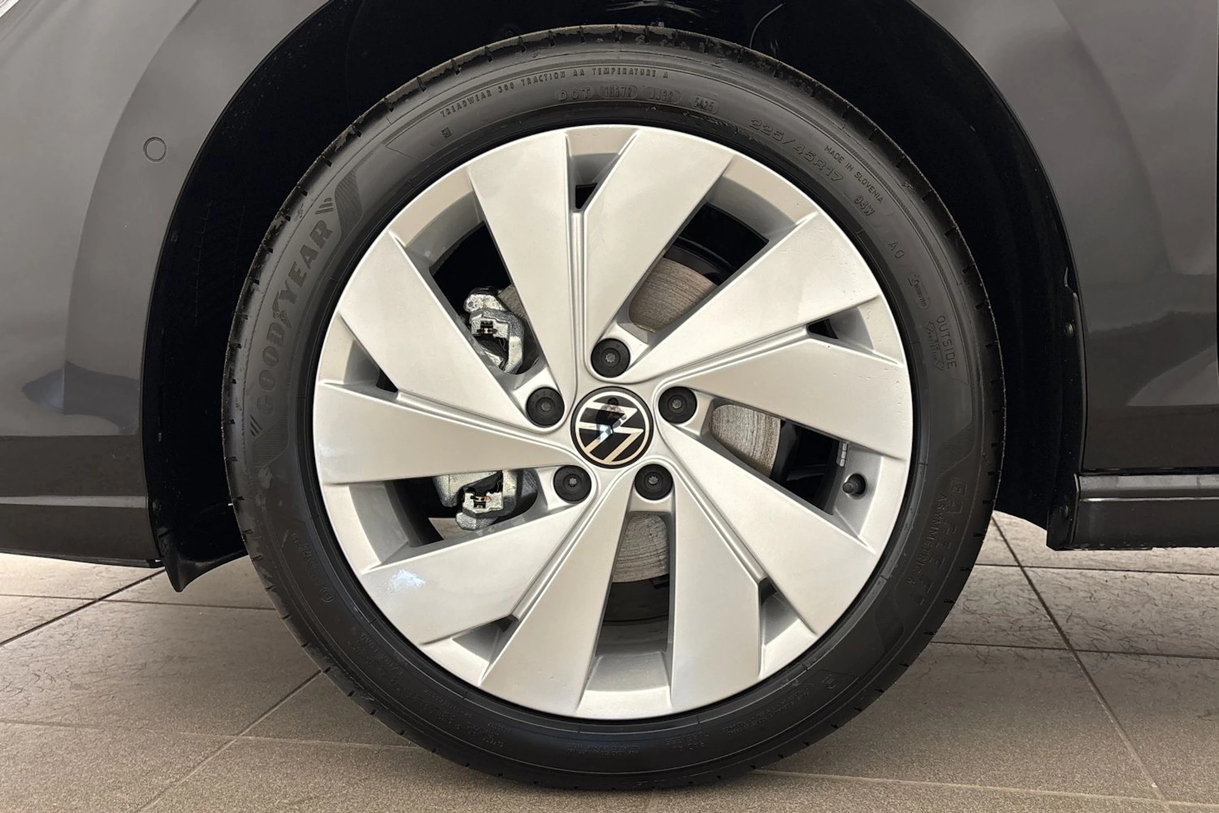 met. musta Volkswagen Golf 2026 kuva 10.