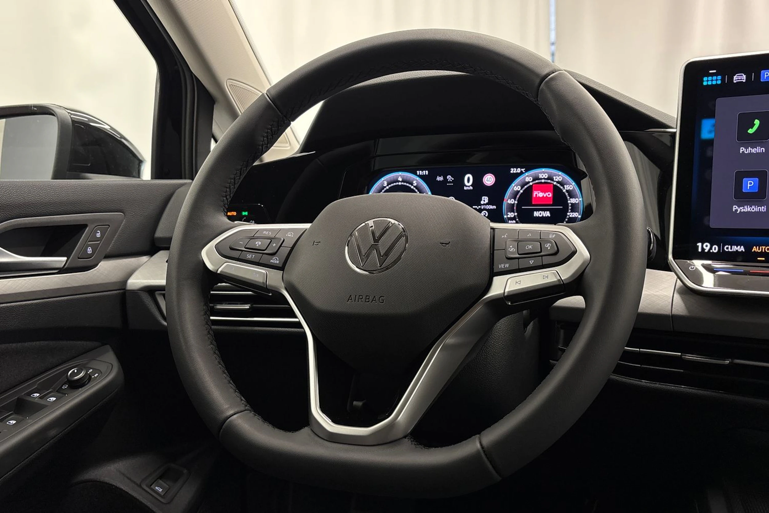 met. musta Volkswagen Golf 2026 kuva 12.