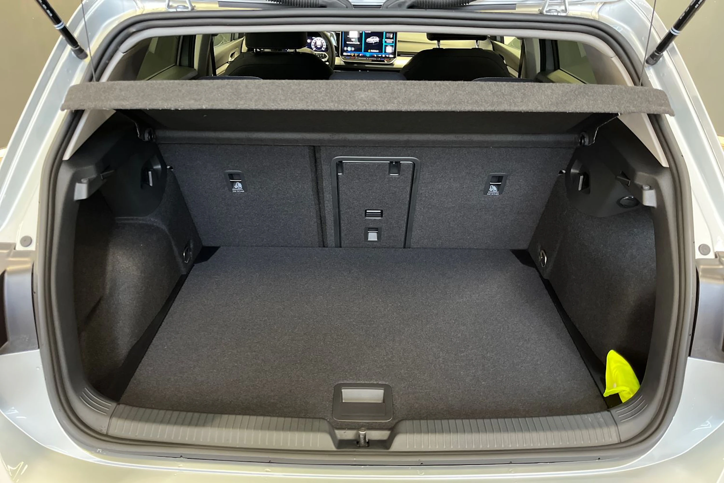 met. hopea Volkswagen Golf 2026 kuva 11.