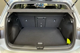 met. hopea Volkswagen Golf 2026 kuva 11.