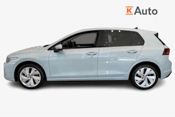 sininen Volkswagen Golf 2026 kuva 5.