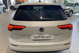 valkoinen Volkswagen Golf 2026 kuva 15.