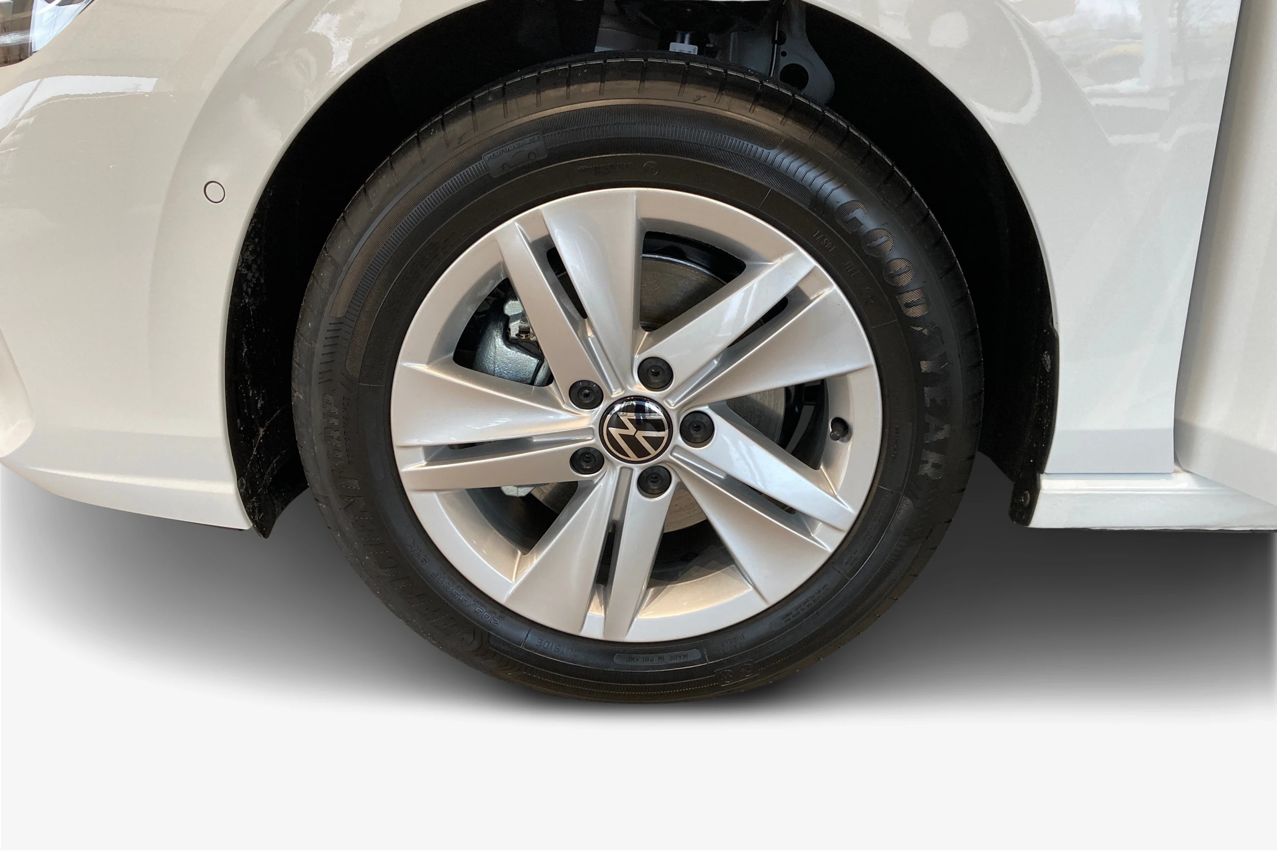 valkoinen Volkswagen Golf 2026 kuva 9.