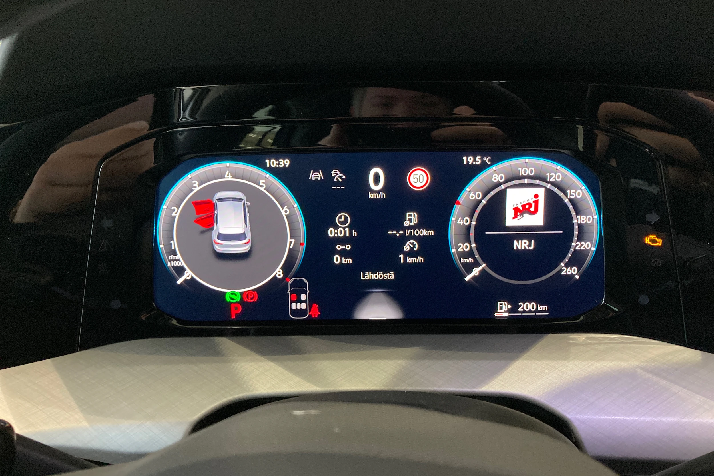 valkoinen Volkswagen Golf 2026 kuva 14.