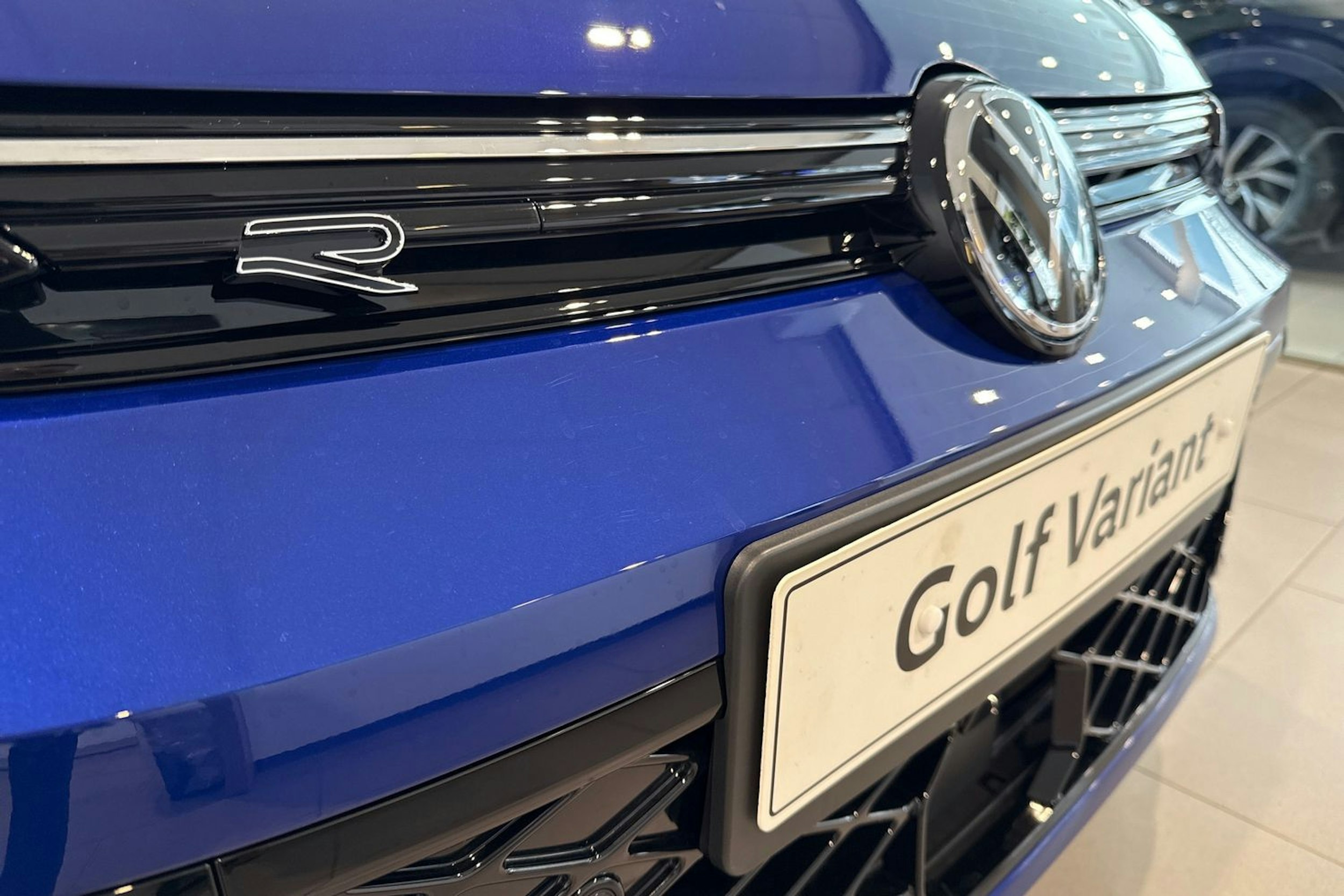 sininen Volkswagen Golf 2026 kuva 15.