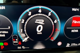 sininen Volkswagen Golf 2026 kuva 19.