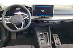 sininen Volkswagen Golf 2026 kuva 7.