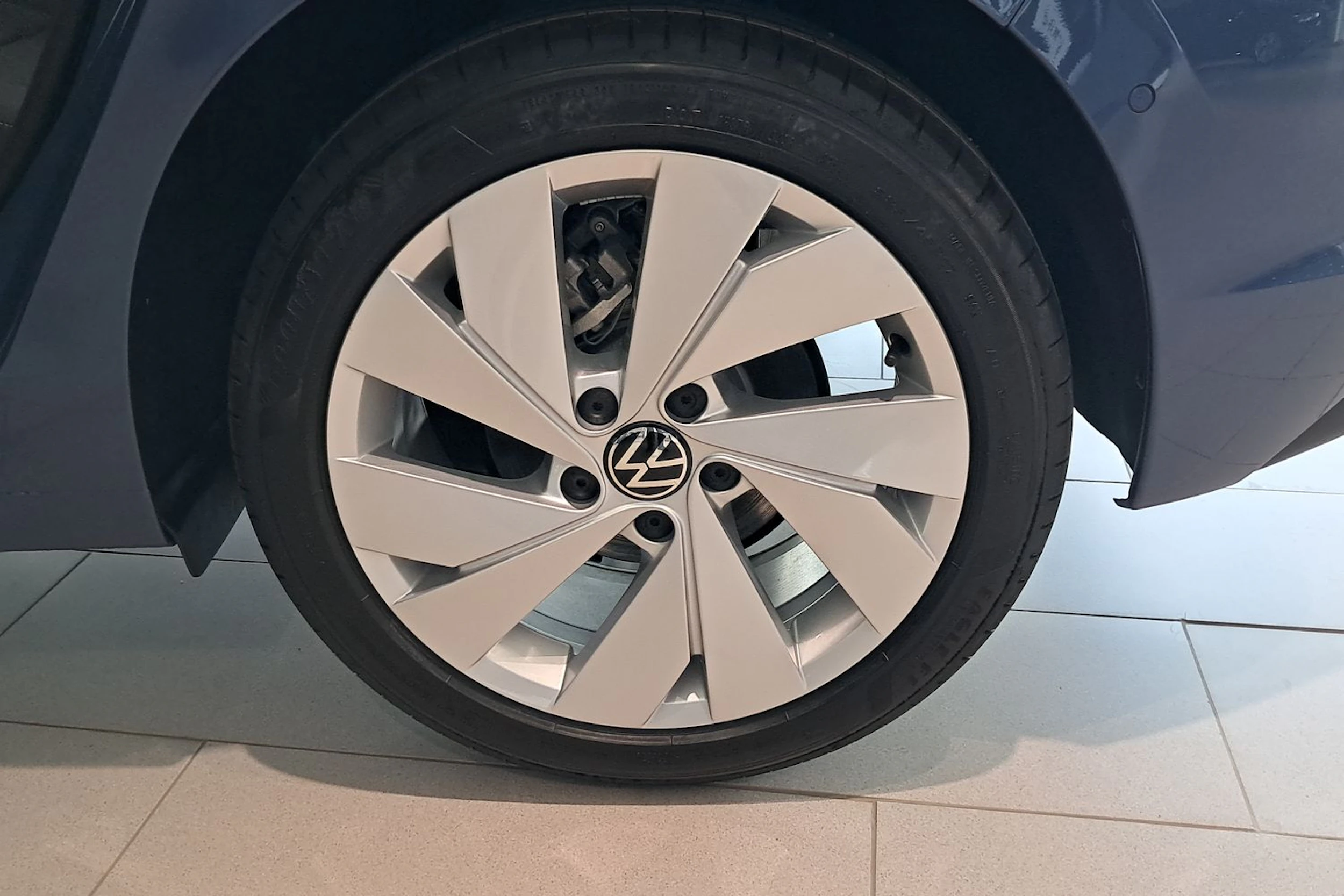 sininen Volkswagen Golf 2026 kuva 10.