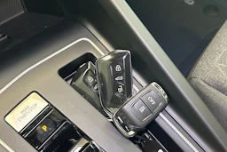 sininen Volkswagen Golf 2026 kuva 22.