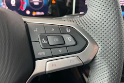 sininen Volkswagen Golf 2026 kuva 15.