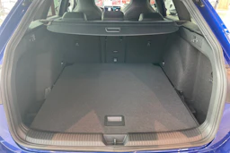 sininen Volkswagen Golf 2026 kuva 16.