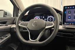 met. harmaa Volkswagen Golf 2026 kuva 13.