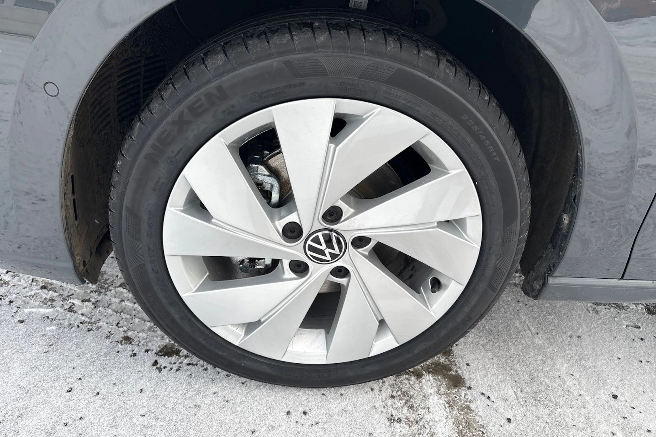 harmaa Volkswagen Golf 2026 kuva 10.