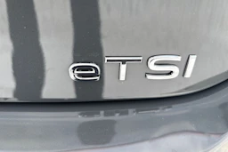 harmaa Volkswagen Golf 2026 kuva 12.