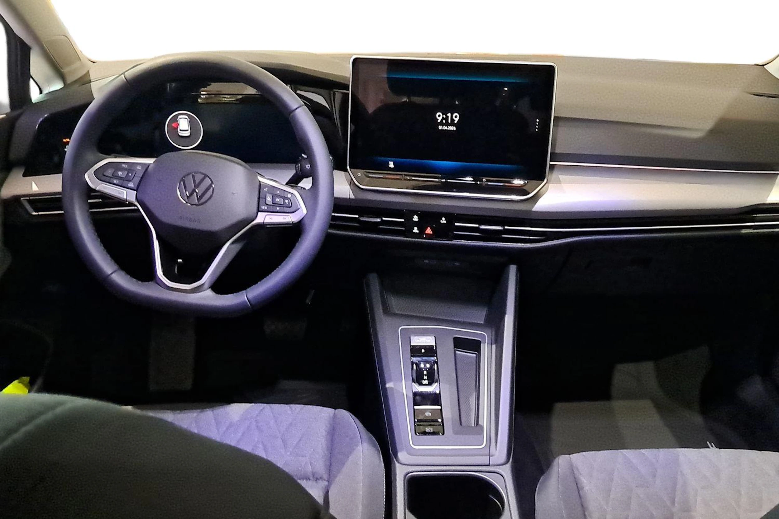 valkoinen Volkswagen Golf 2026 kuva 7.