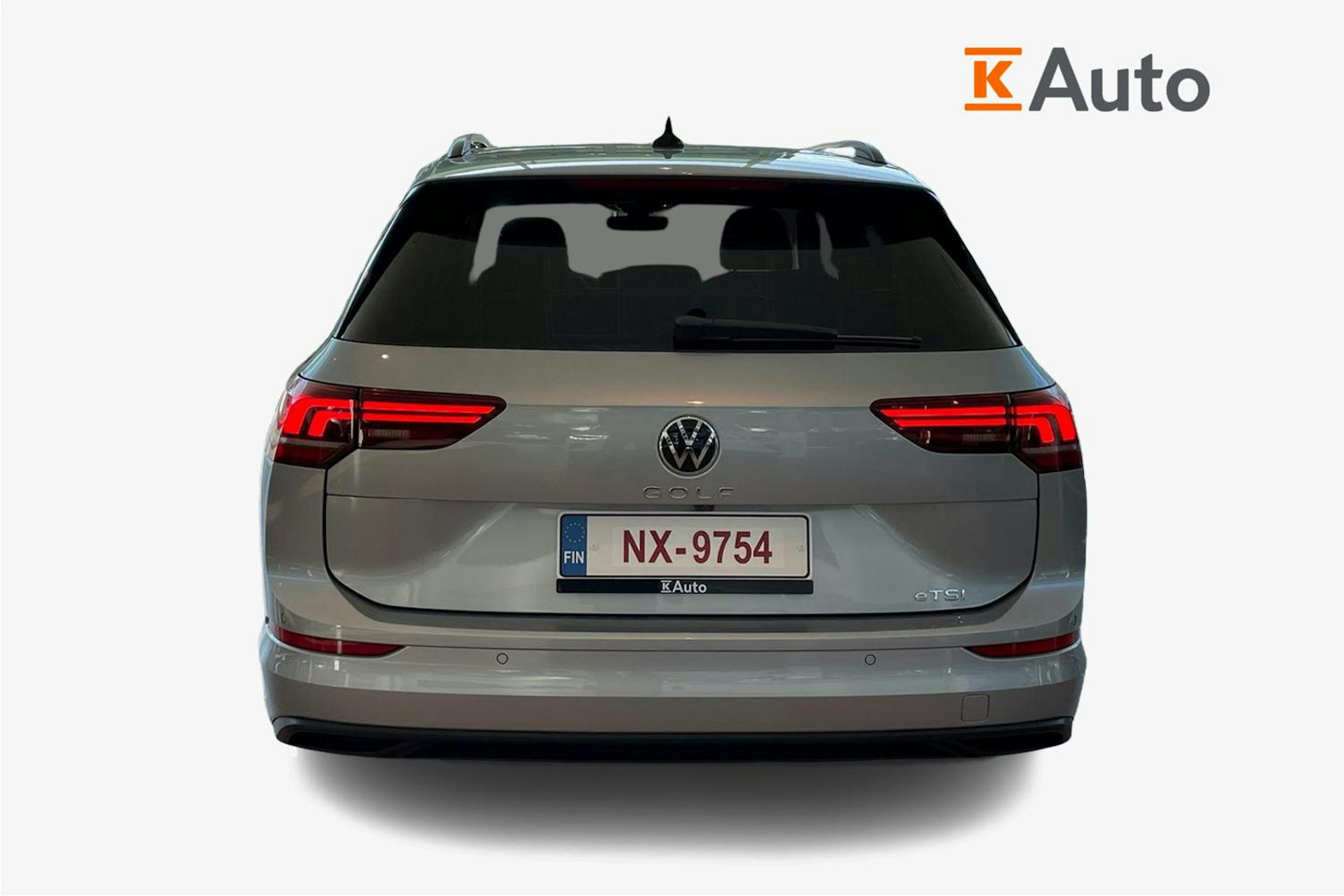 harmaa Volkswagen Golf 2026 kuva 3.