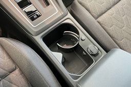 harmaa Volkswagen Golf 2026 kuva 16.