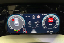 harmaa Volkswagen Golf 2026 kuva 15.