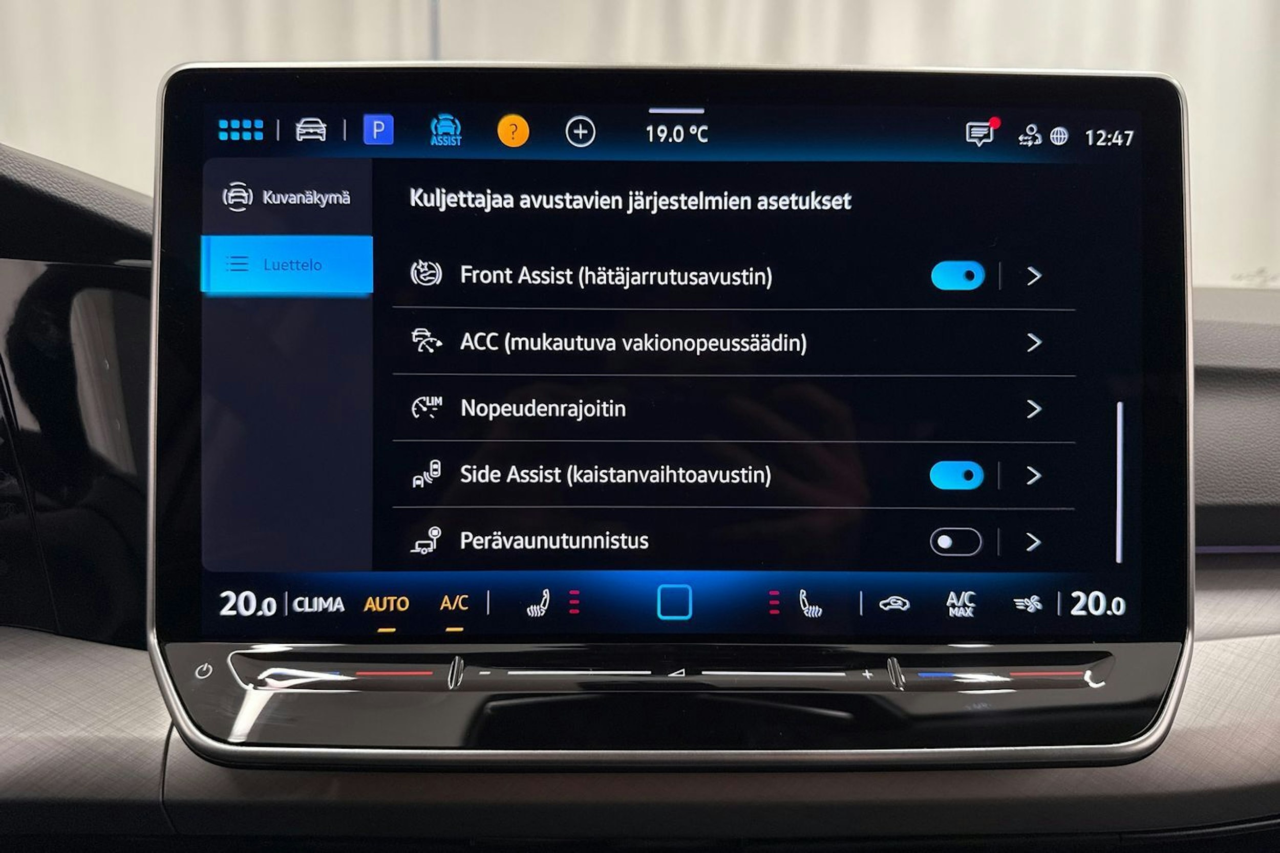 valkoinen Volkswagen Golf 2026 kuva 29.