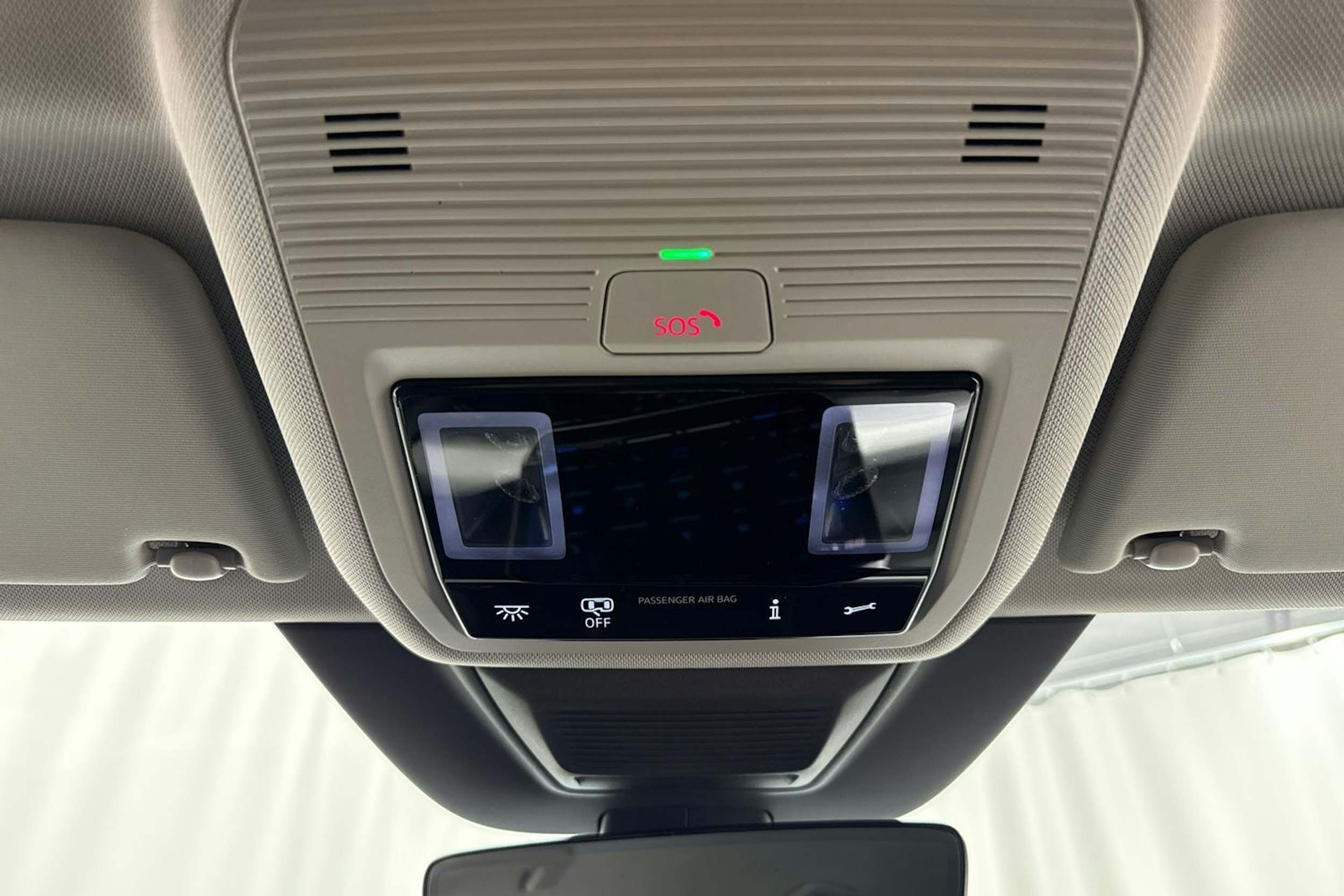 valkoinen Volkswagen Golf 2026 kuva 34.