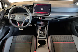 musta Volkswagen Golf 2026 kuva 7.