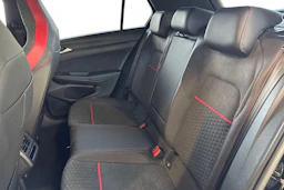 musta Volkswagen Golf 2026 kuva 8.