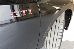 musta Volkswagen Golf 2026 kuva 9.