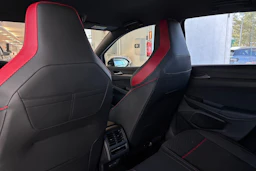 musta Volkswagen Golf 2026 kuva 12.