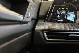 musta Volkswagen Golf 2026 kuva 15.
