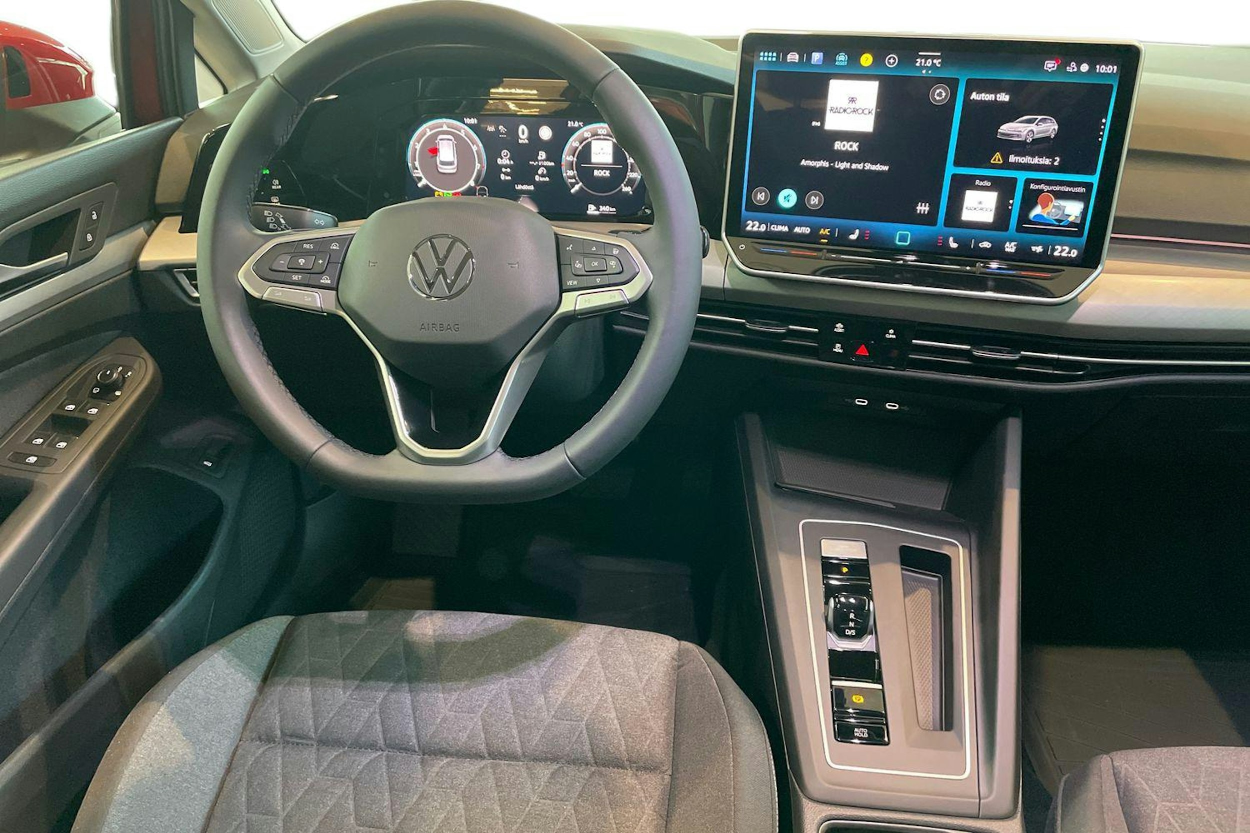 punainen Volkswagen Golf 2026 kuva 7.